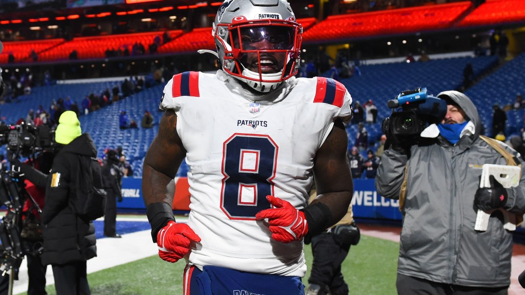 Featured image for "Patriots Utilize Contract Extensions to Free Up Cap Space and Pursue DeAndre Hopkins"