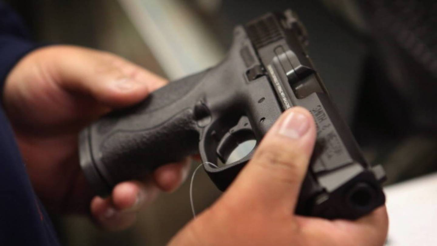 North Carolina eliminates pistol permit requirement.