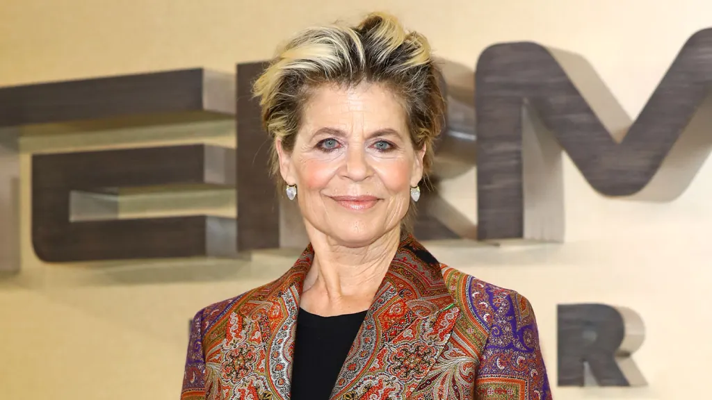 Featured image for Linda Hamilton's Struggle with Being Cast in 'Stranger Things'
