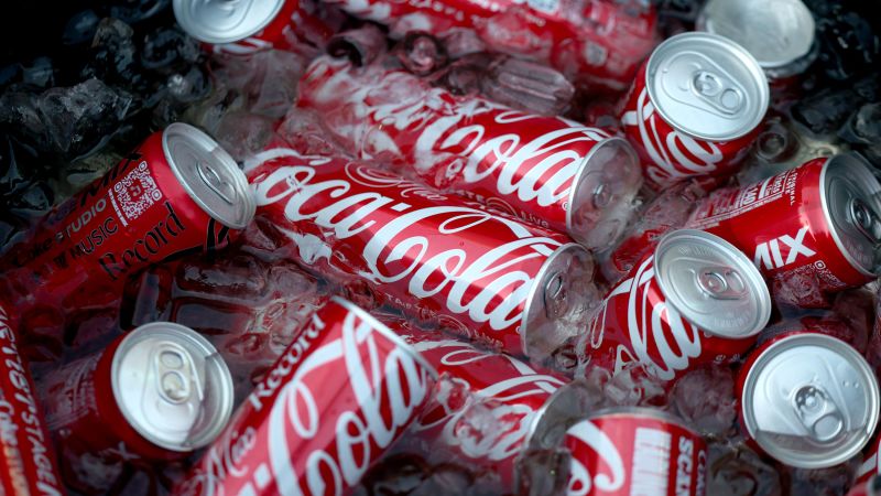 Featured image for Coca-Cola to Reintroduce Cane Sugar Version Amid Political and Consumer Debates