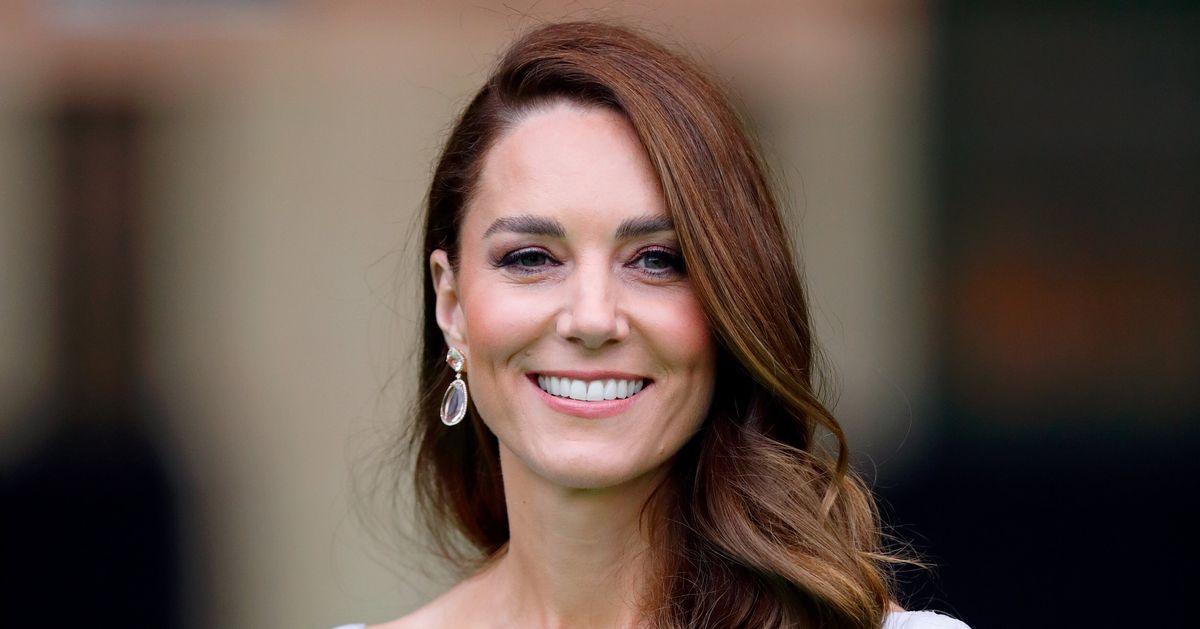 Featured image for "Kensington Palace Provides Update on Kate Middleton's Return to Royal Duties Amid Cancer Treatment"