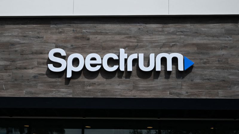 Featured image for Vandalism Causes Spectrum Fiber Outage in Los Angeles