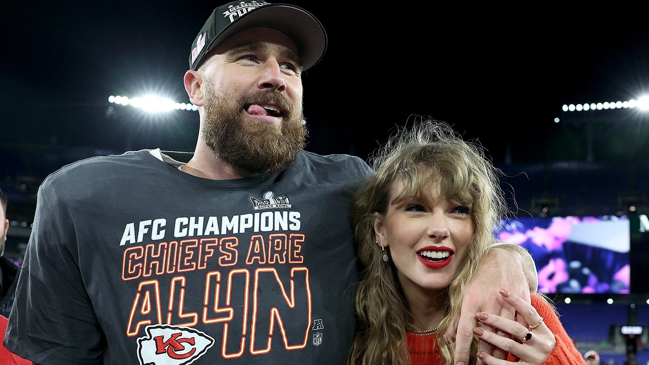 "Taylor Swift, Travis Kelce, and the Political Conspiracy Theory Hysteria"