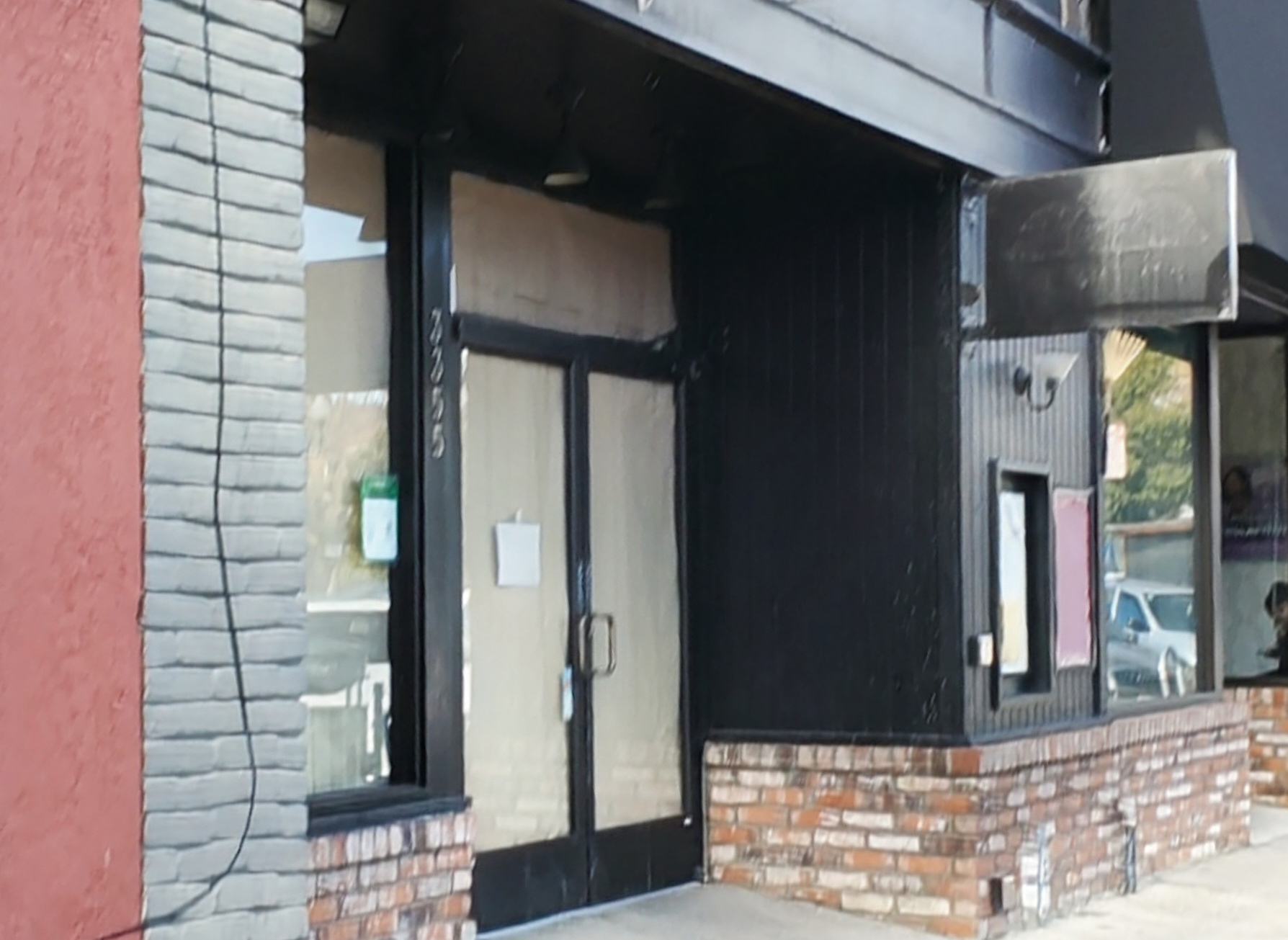 Bay Area Institutions Close Doors After Decades in Business.