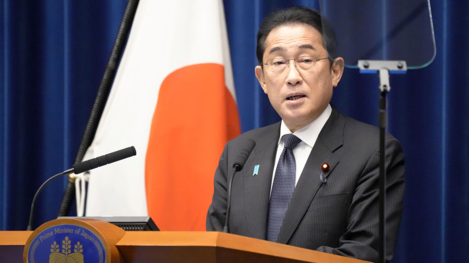 PM Kishida weighs circumstances for snap election timing.
