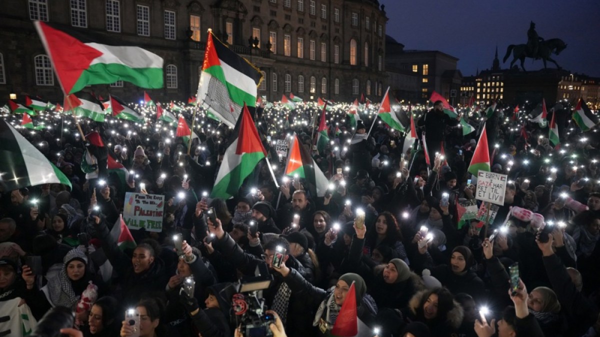 Global Outrage Grows as Israel's Offensive in Gaza Escalates