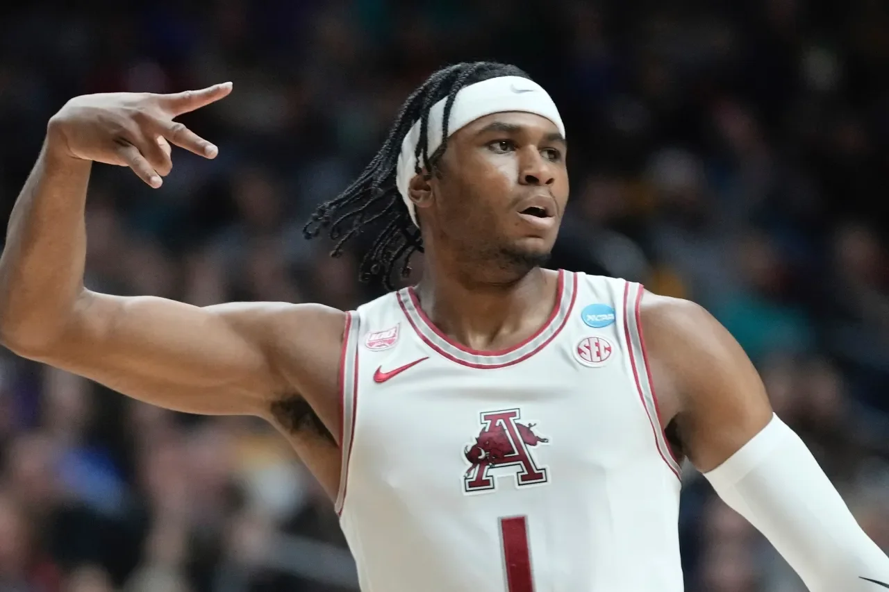 UConn advances to Sweet 16 with impressive win over St. Mary's.