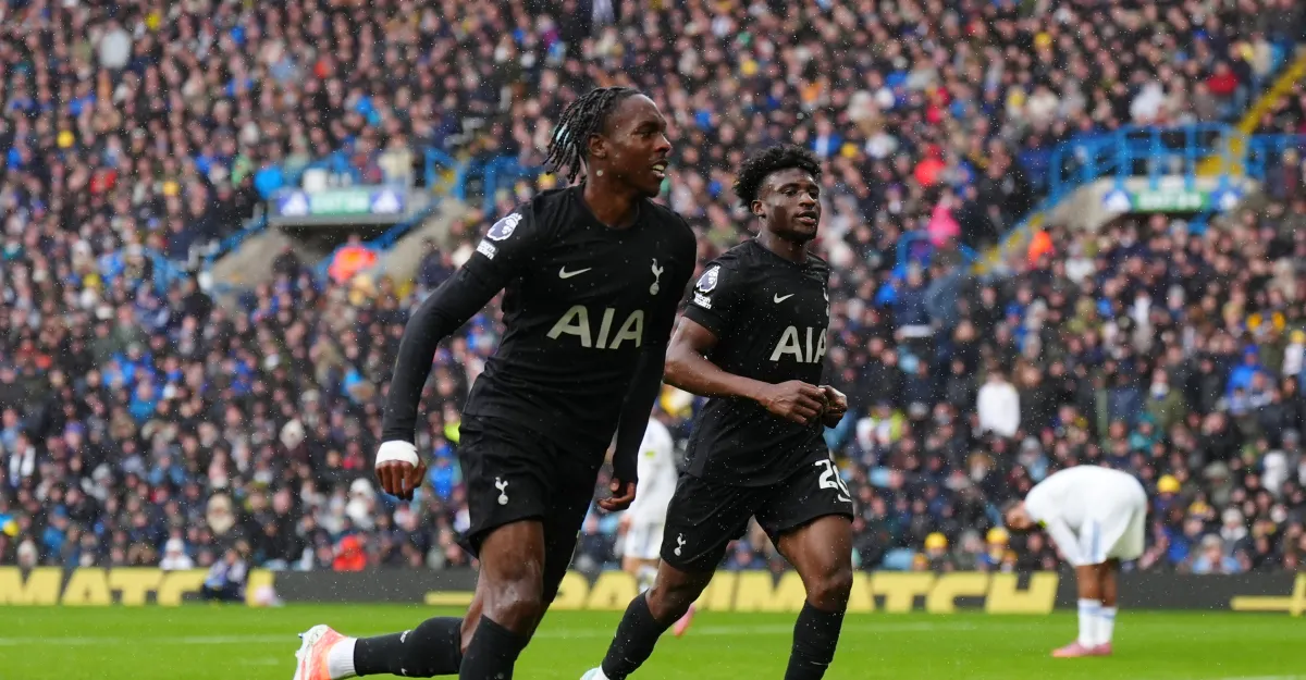 Featured image for Tottenham Edges Leeds 2-1 to Boost Premier League Standings