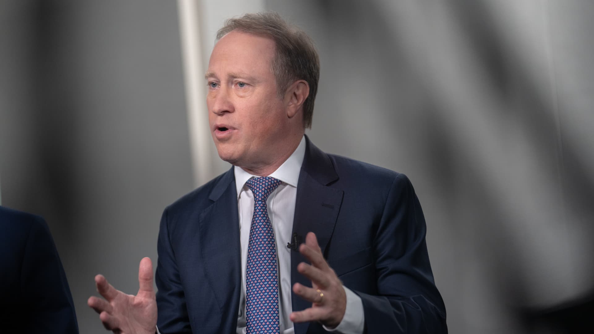 Morgan Stanley Surpasses Estimates with Strong Trading and Investment Banking