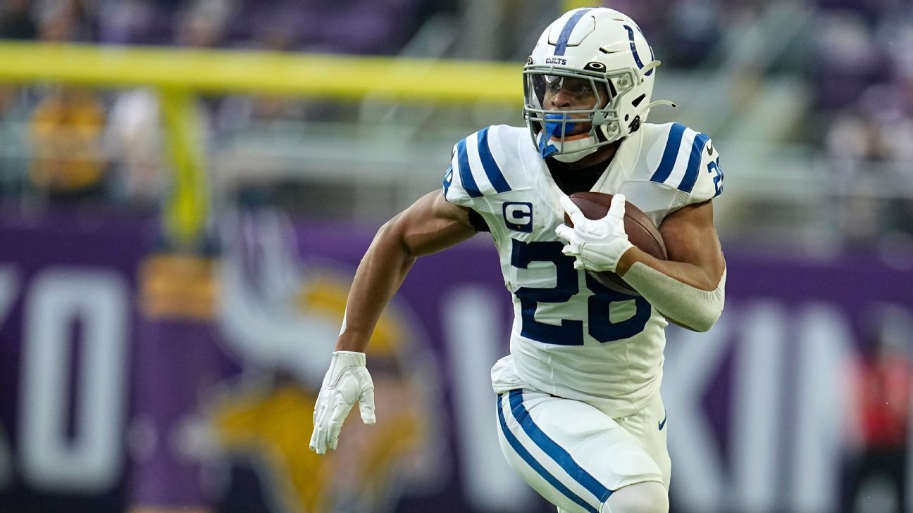 Week 5 NFL Inactives and Injuries: Barkley, St. Brown, and More