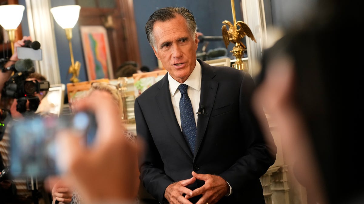 Mitt Romney Prefers Democrat in 2024, Citing Trump 'Upgrade'