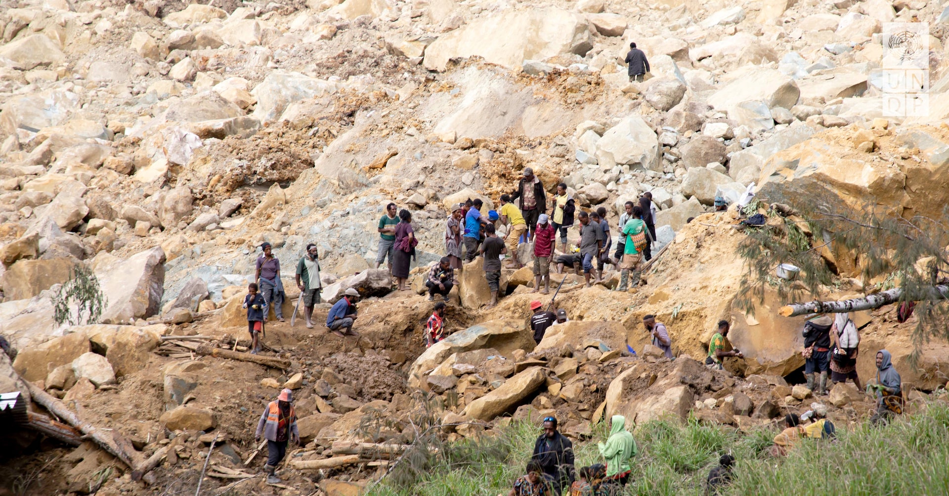 Featured image for "Papua New Guinea Landslide: No Survivors Expected, 2,000 Feared Buried"