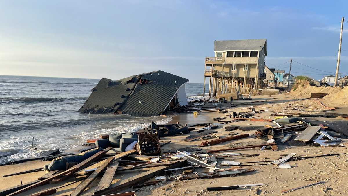 Featured image for "Another Oceanfront Home Collapses in North Carolina's Outer Banks"