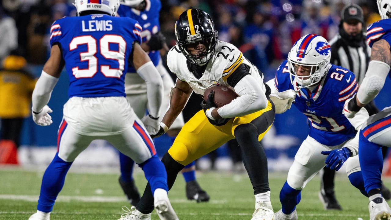 "Najee Harris Urges Stronger In-House Discipline for Steelers After Playoff Loss"