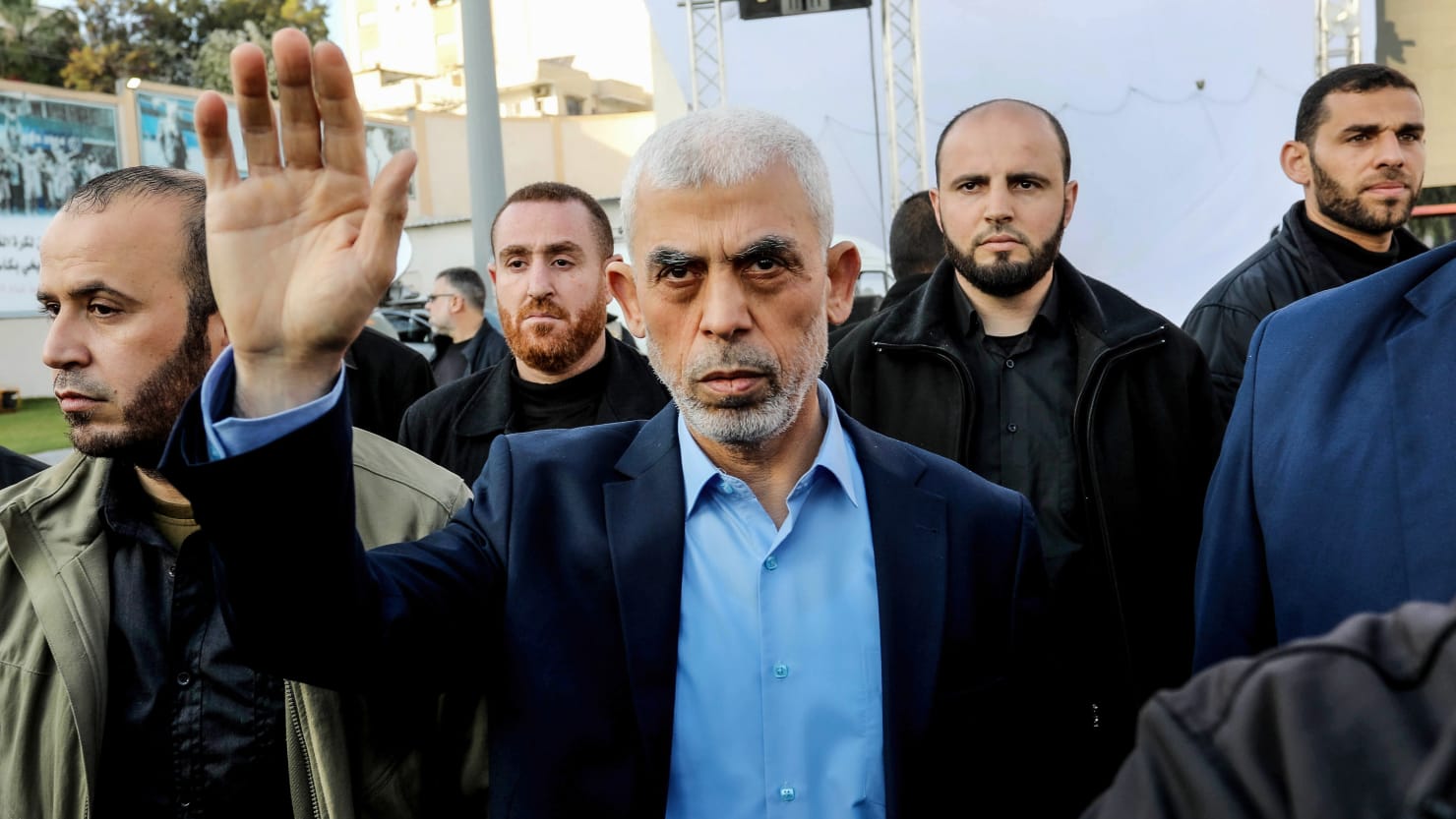 Israel Tightens Grip on Hamas Leader's Hideout in Gaza