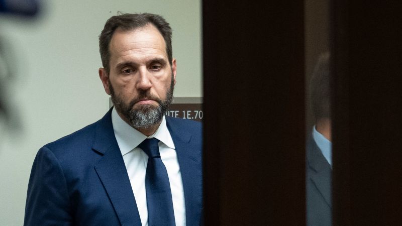 Featured image for "Special Counsel Criticizes Judge's Handling of Trump Documents Case"