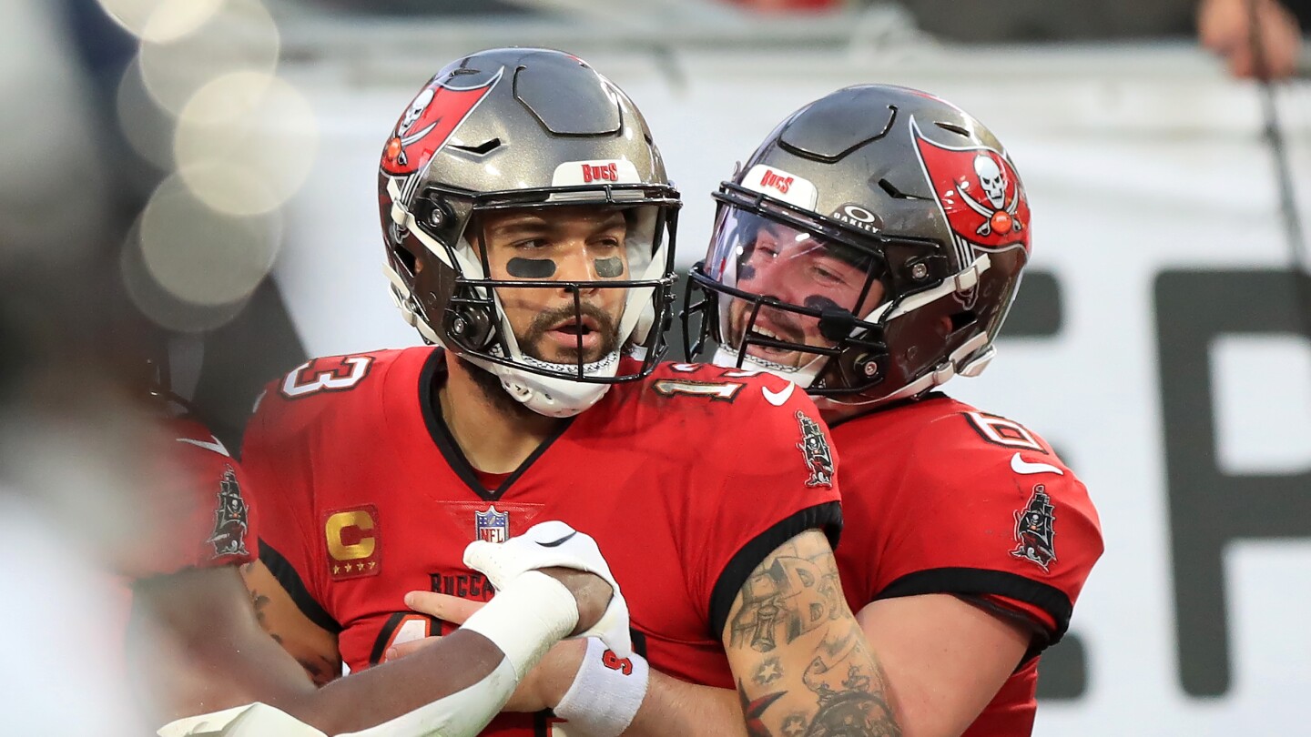 "Mike Evans and Buccaneers Face Contract Standoff Ahead of NFL Free Agency"