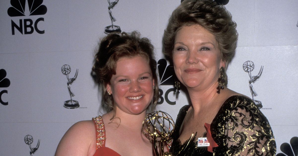 Featured image for "One Life to Live" Star Erika Slezak's Daughter Amanda Davies Dies at 42