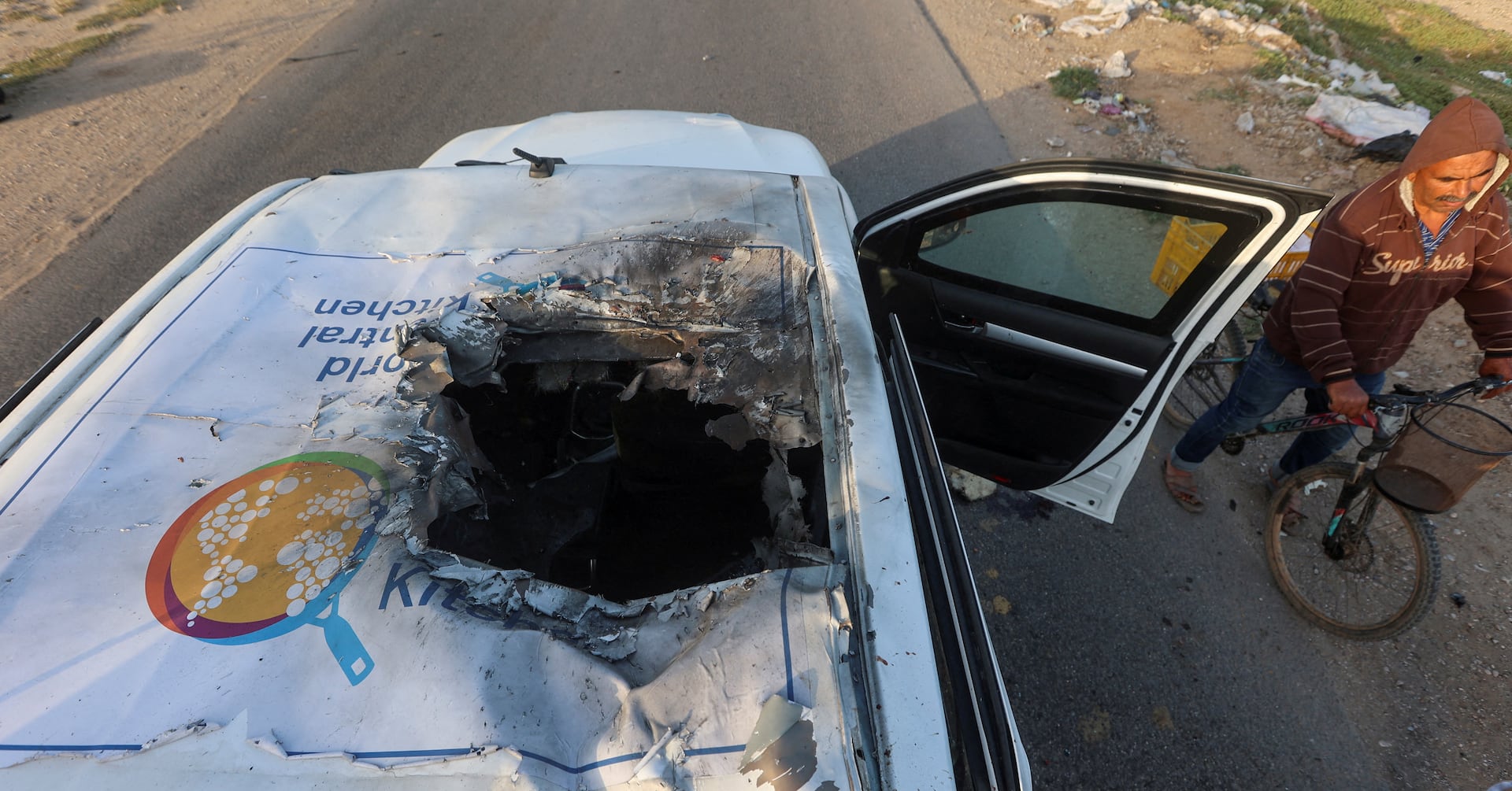 "Biden Condemns Israeli Airstrike Killing Aid Workers in Gaza"
