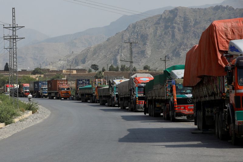 Taliban Condemns Closure of Key Afghan-Pakistan Border Crossing