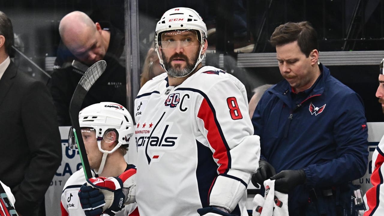 Featured image for Capitals' Ovechkin sidelined 4-6 weeks with leg injury, Gretzky record chase paused