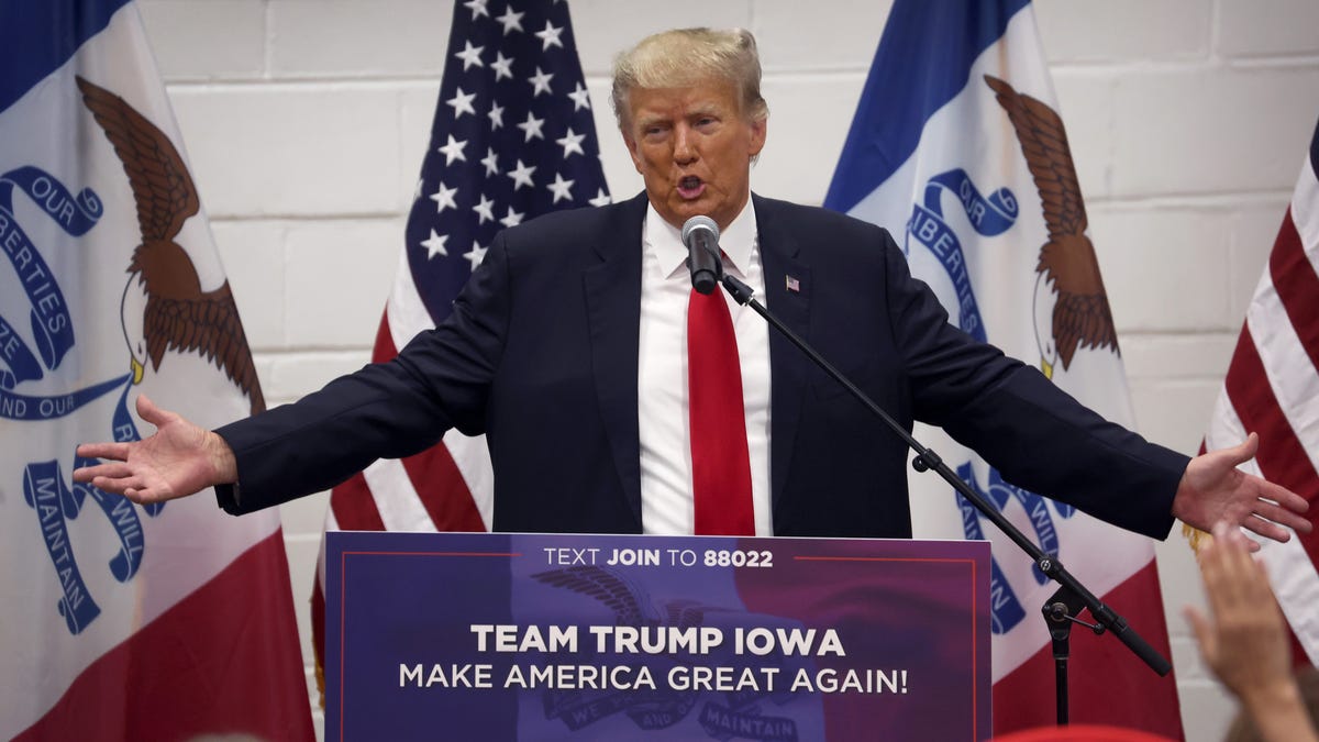 Trump seeks reduced damages or new trial in E. Jean Carroll sex abuse case.