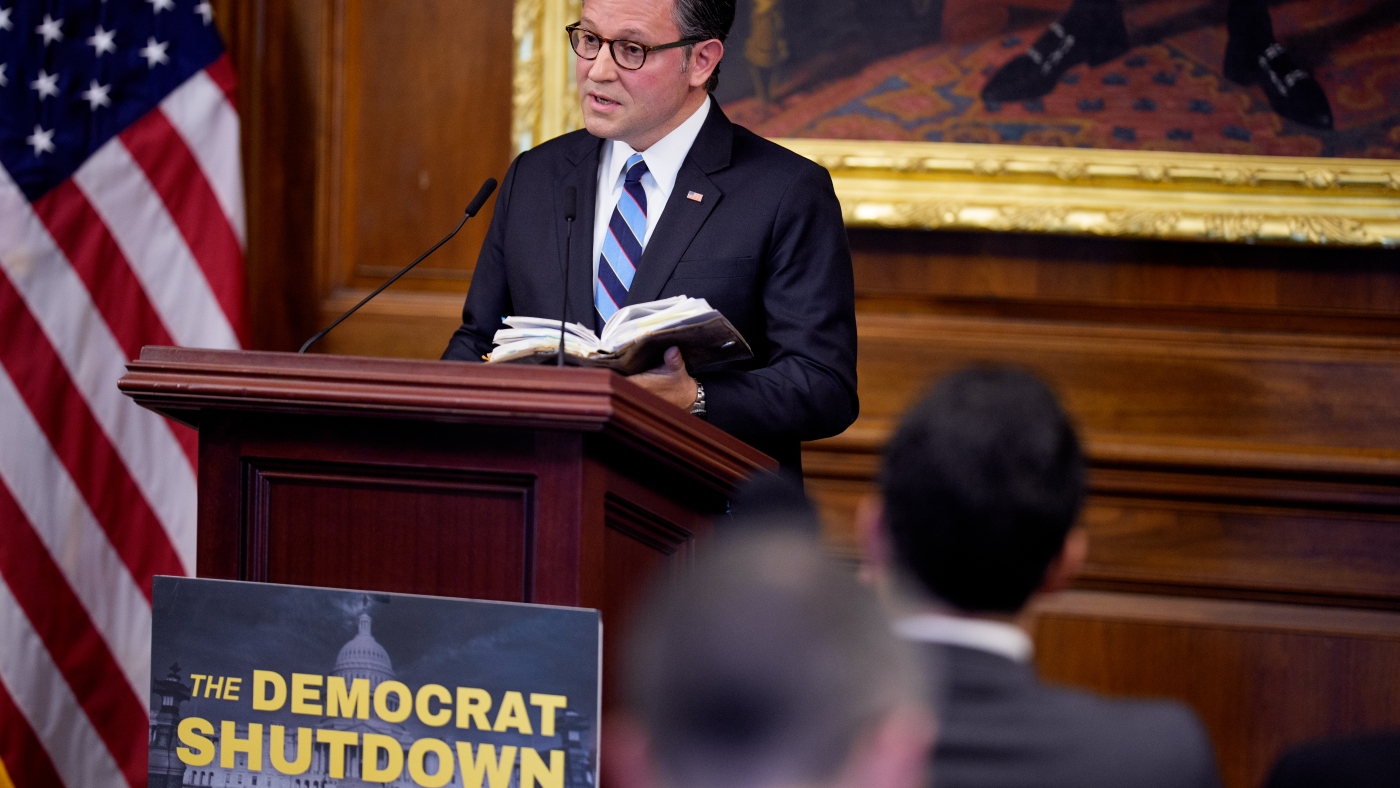 Featured image for Government Shutdown Causes Nationwide Flight Delays and Cancellations