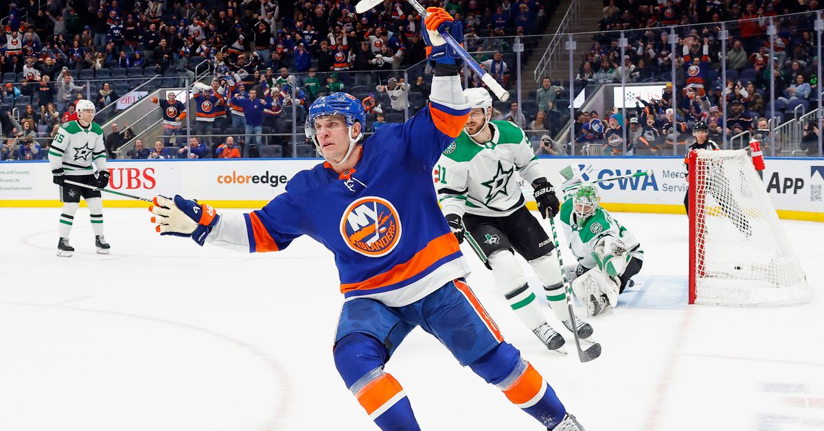 Featured image for "Patrick Roy Leads New York Islanders to OT Victory in Coaching Debut"