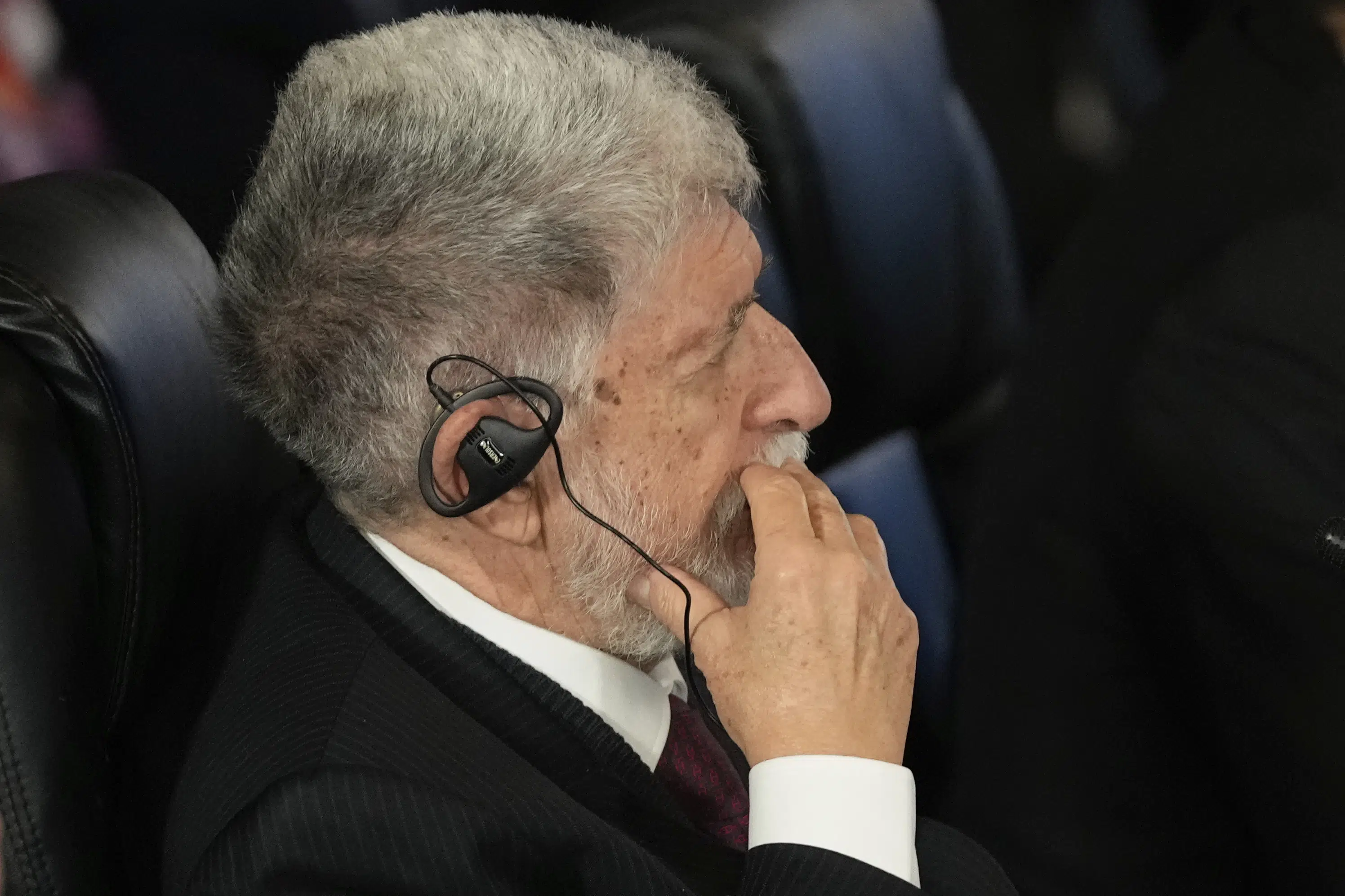 Lula envoy faces Ukraine's Zelenskyy after controversial comments.