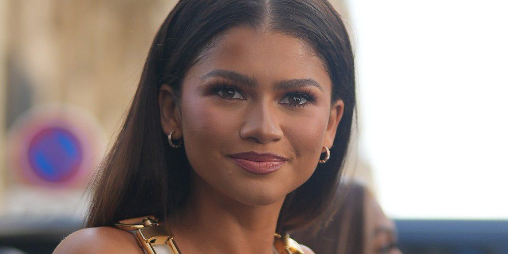 Featured image for Zendaya Rocks a Schiaparelli Lobster Skirt and Twinning White Outfits