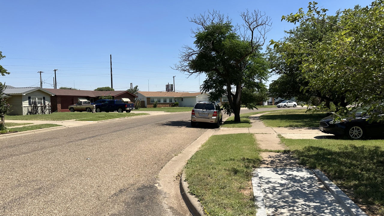 Multiple officer-involved shootings leave one injured in Lubbock
