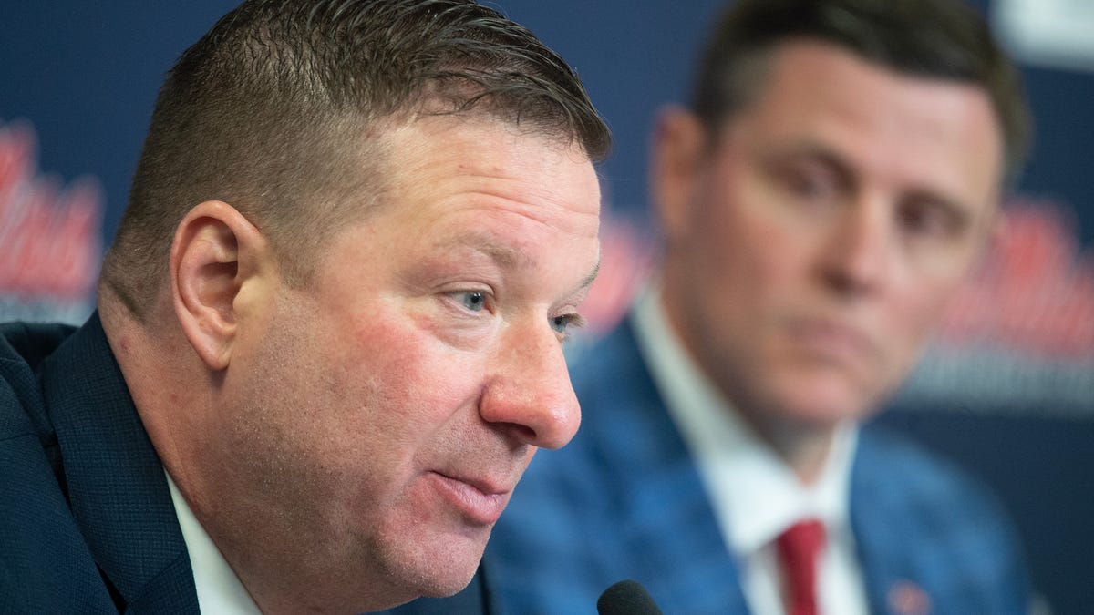 Featured image for Chris Beard's Ole Miss Hiring and Arrest Controversy