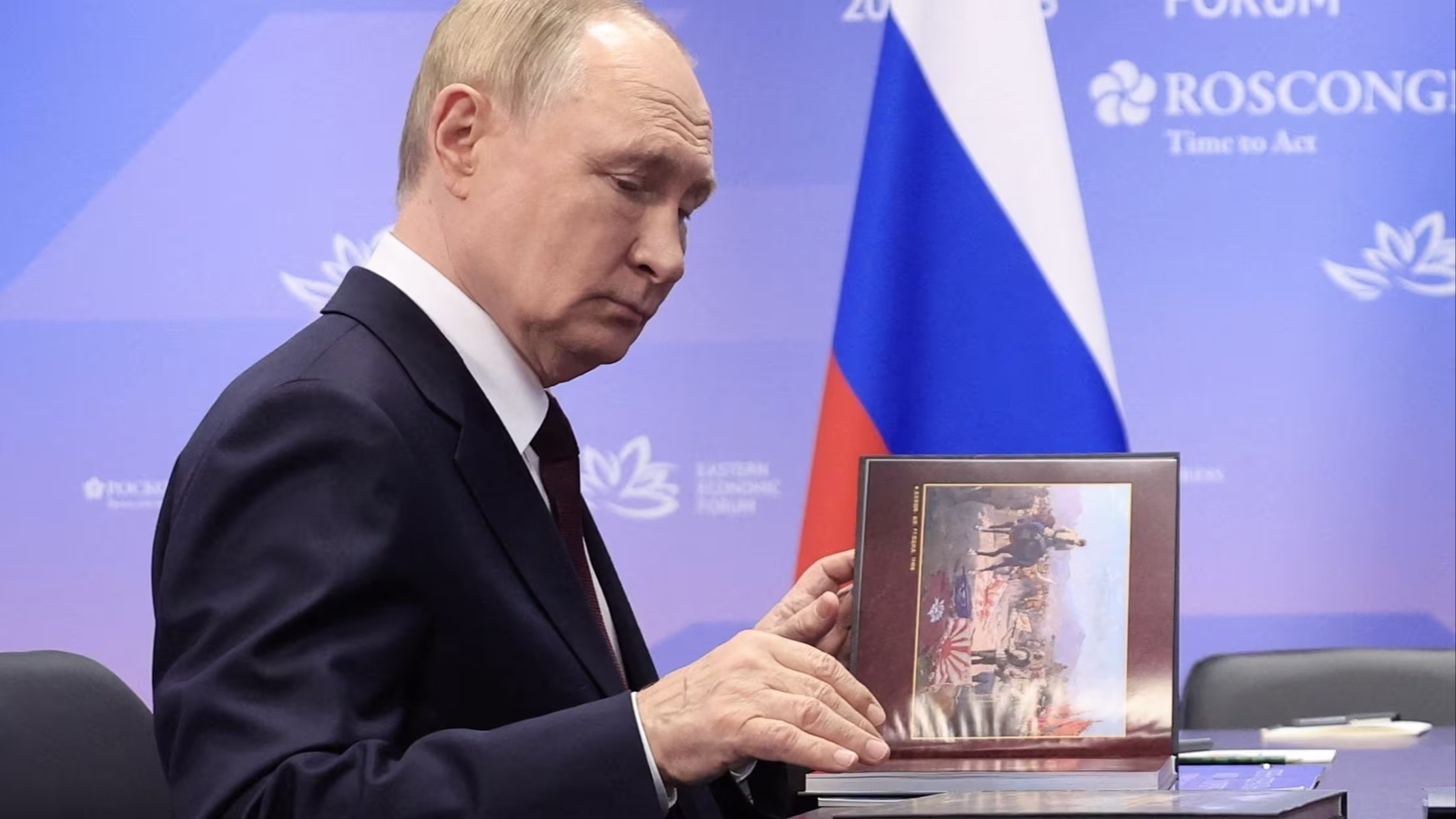 Putin Warns Western Troops in Ukraine Could Be Targets