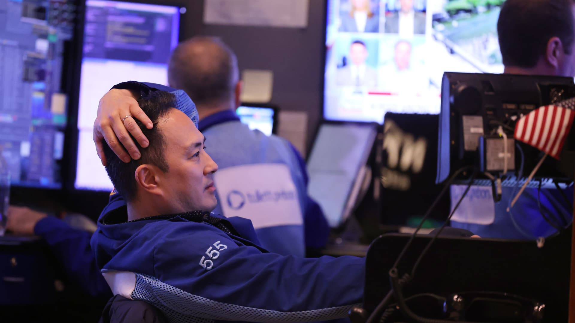 Featured image for "Surging 10-Year Treasury Yields Test US Stocks Amid Strong Jobs Report"