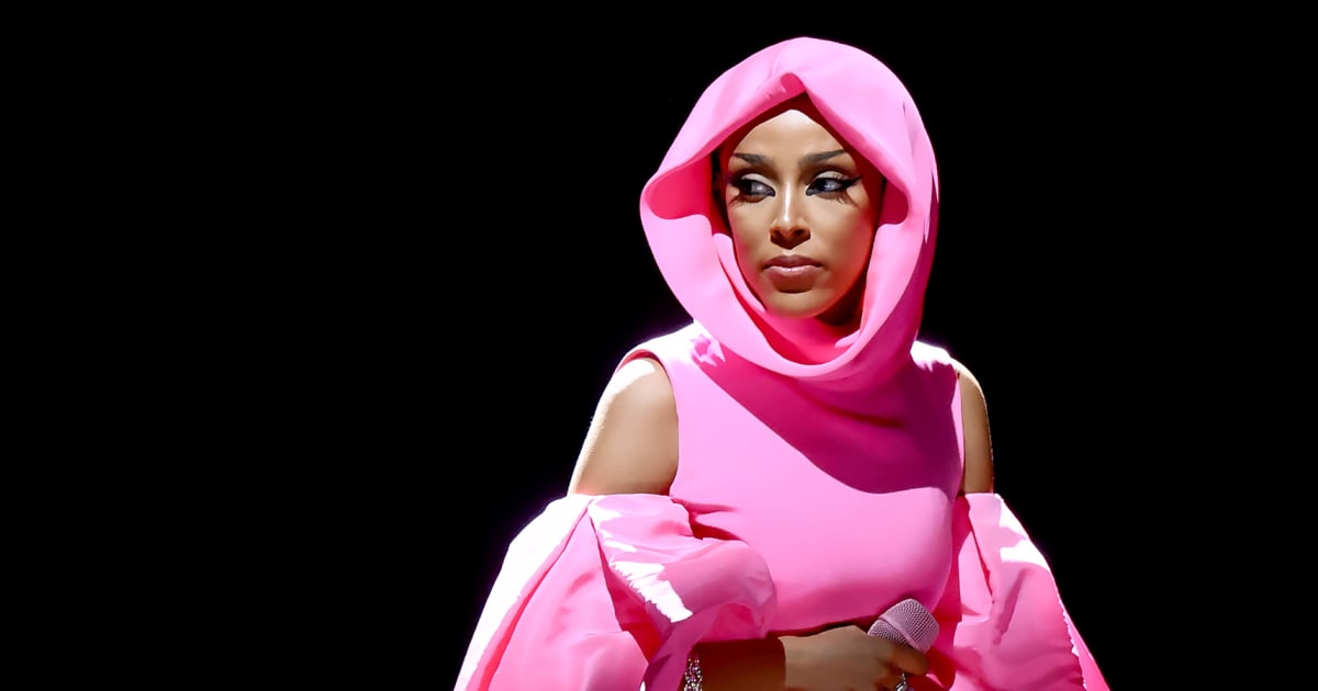 Featured image for Doja Cat's Brother Accused of Knocking Out Her Teeth in Shocking Abuse Allegations