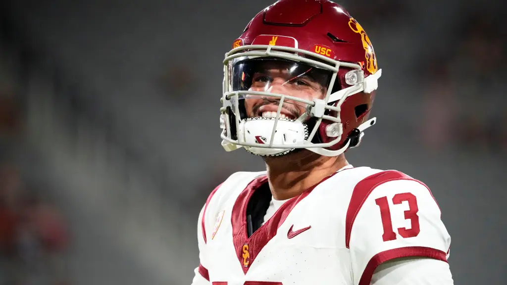 "Bears Eyeing Dynamic Pass Rush Duo and New QB in Latest Mock Draft"