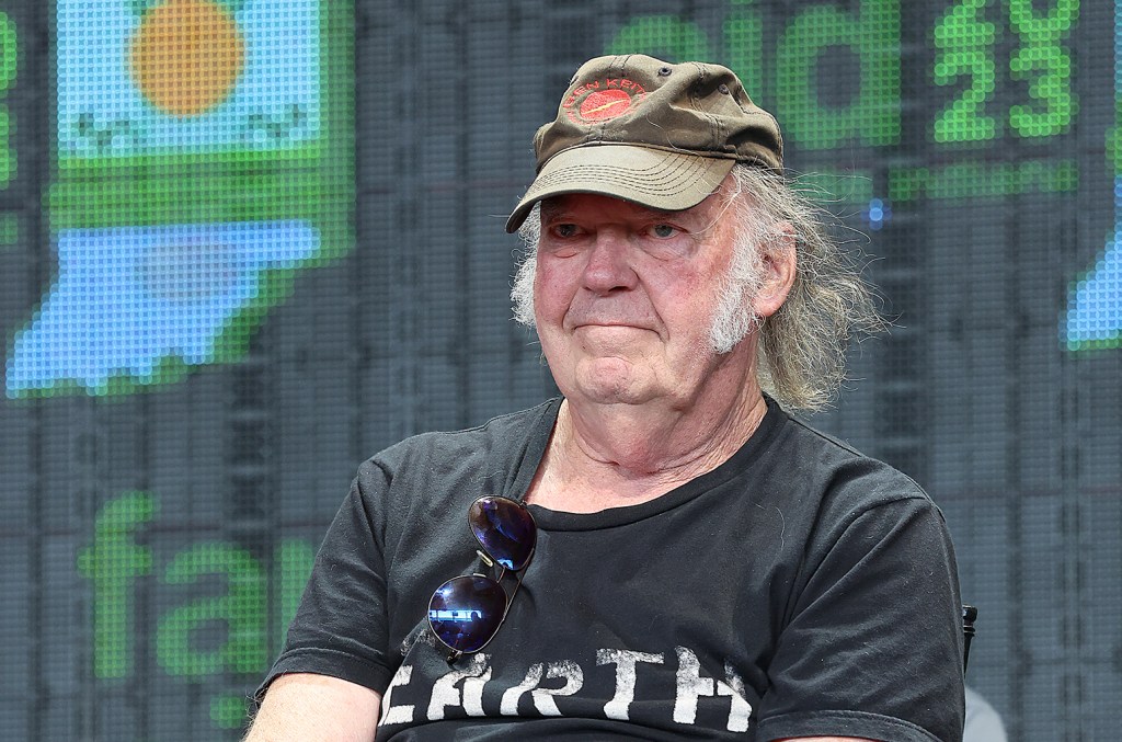 "Neil Young Reverses Spotify Boycott Amid Joe Rogan Controversy"
