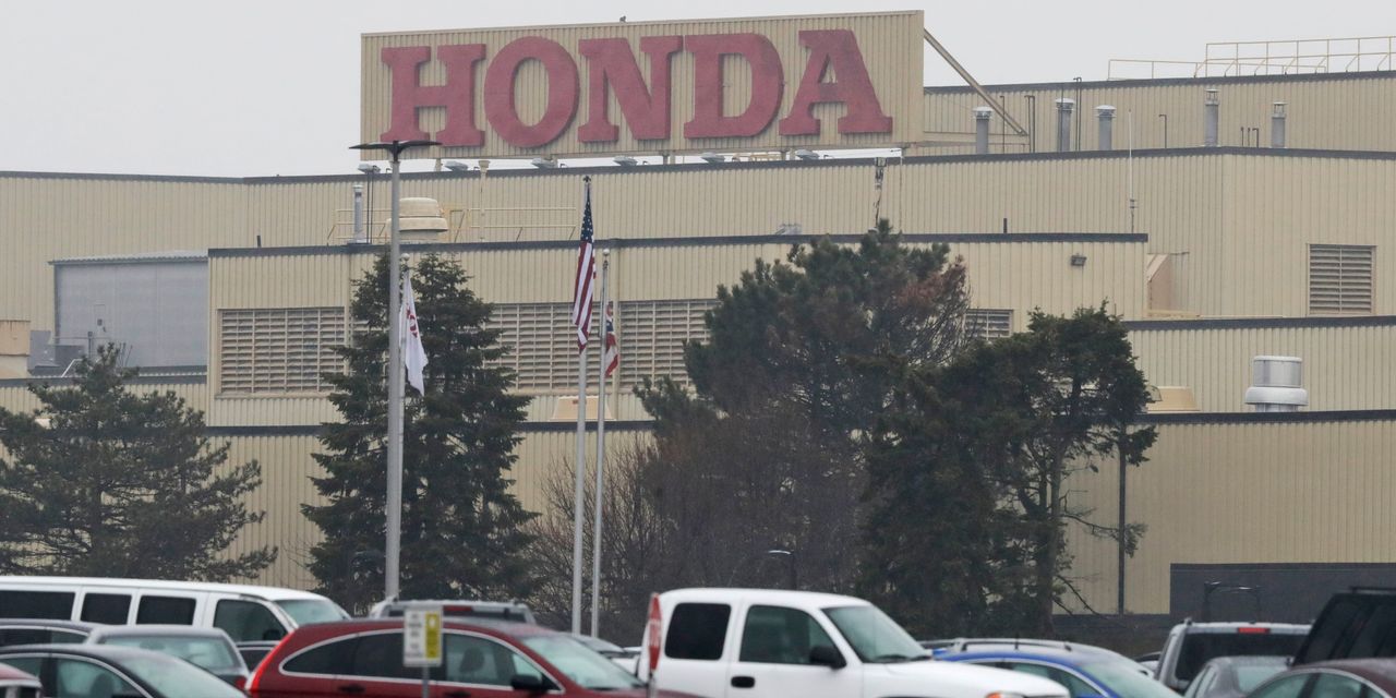 Featured image for Honda Raises U.S. Factory Workers' Pay by 11% Following UAW Victories