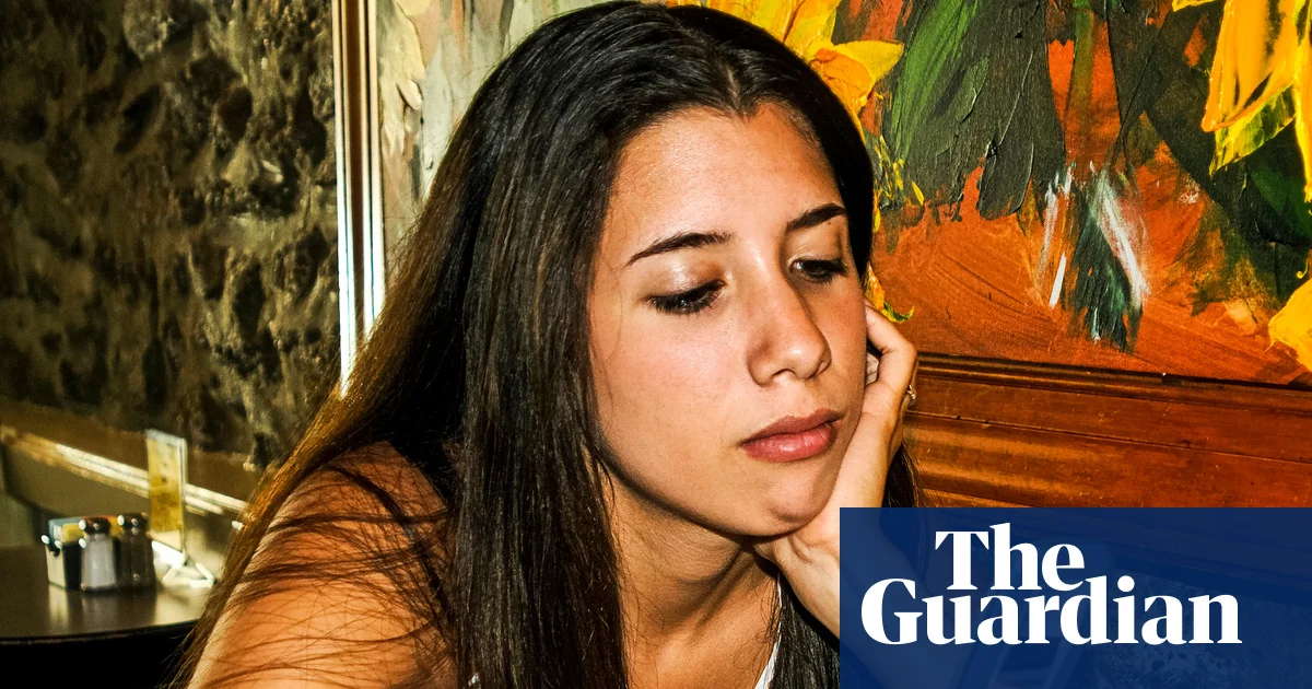 Featured image for Apple's Foldable iPhone: A New Era in Smartphone Design?