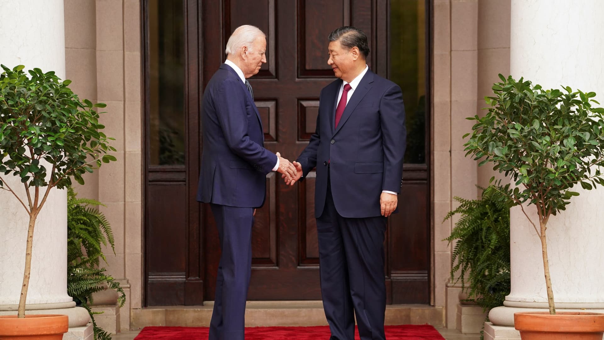 "U.S. and China Seek Success and Trust Restoration at Summit Meeting"