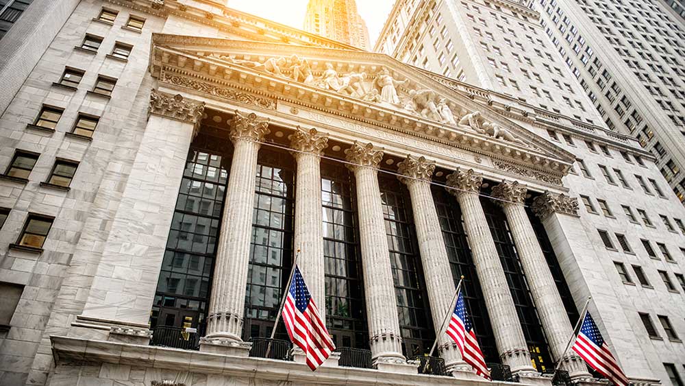 Dow Surges Over 300 Points Amid Mixed Market Performance