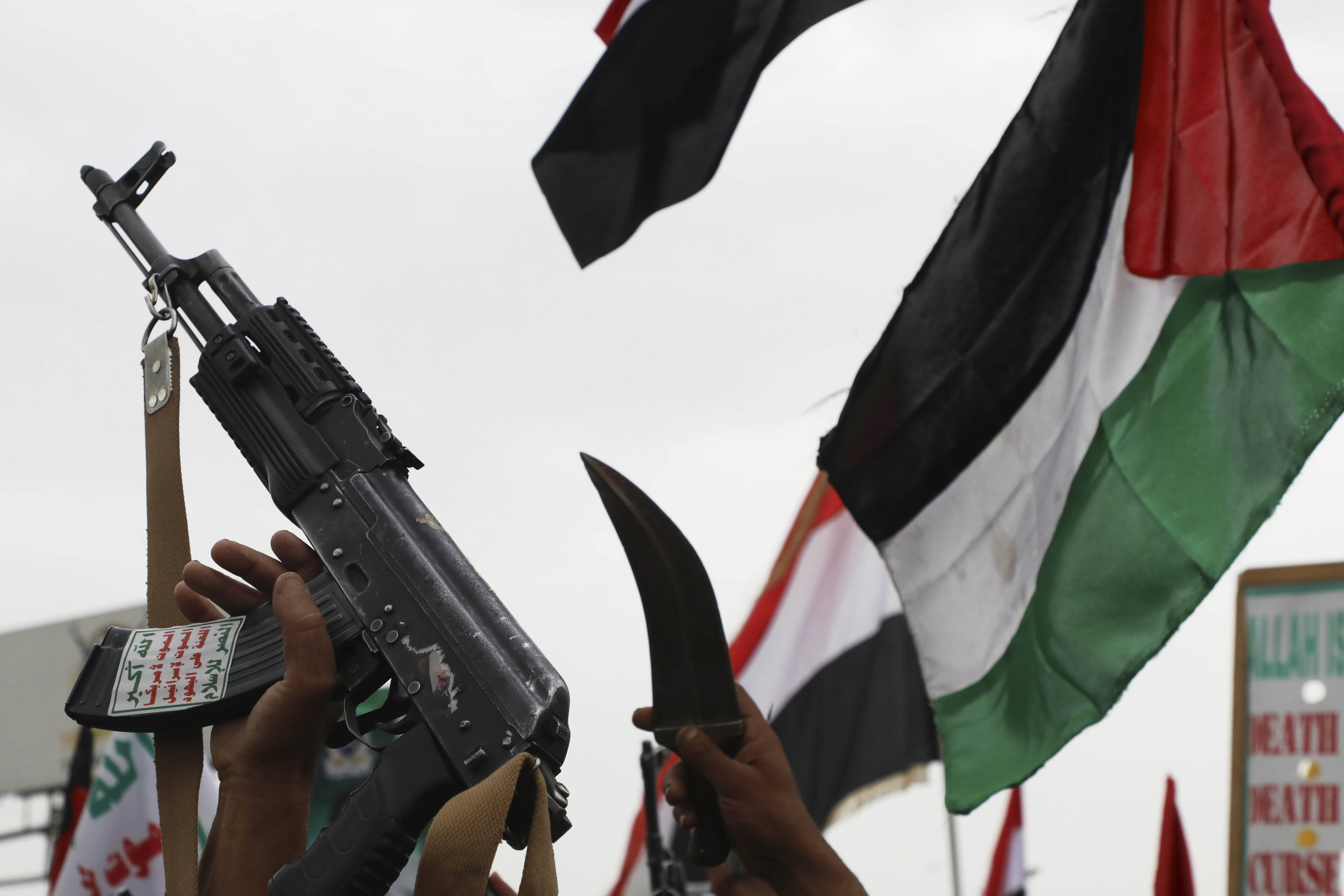 Featured image for Red Sea Shipping Attacks Escalate, Crew Abandons Vessels