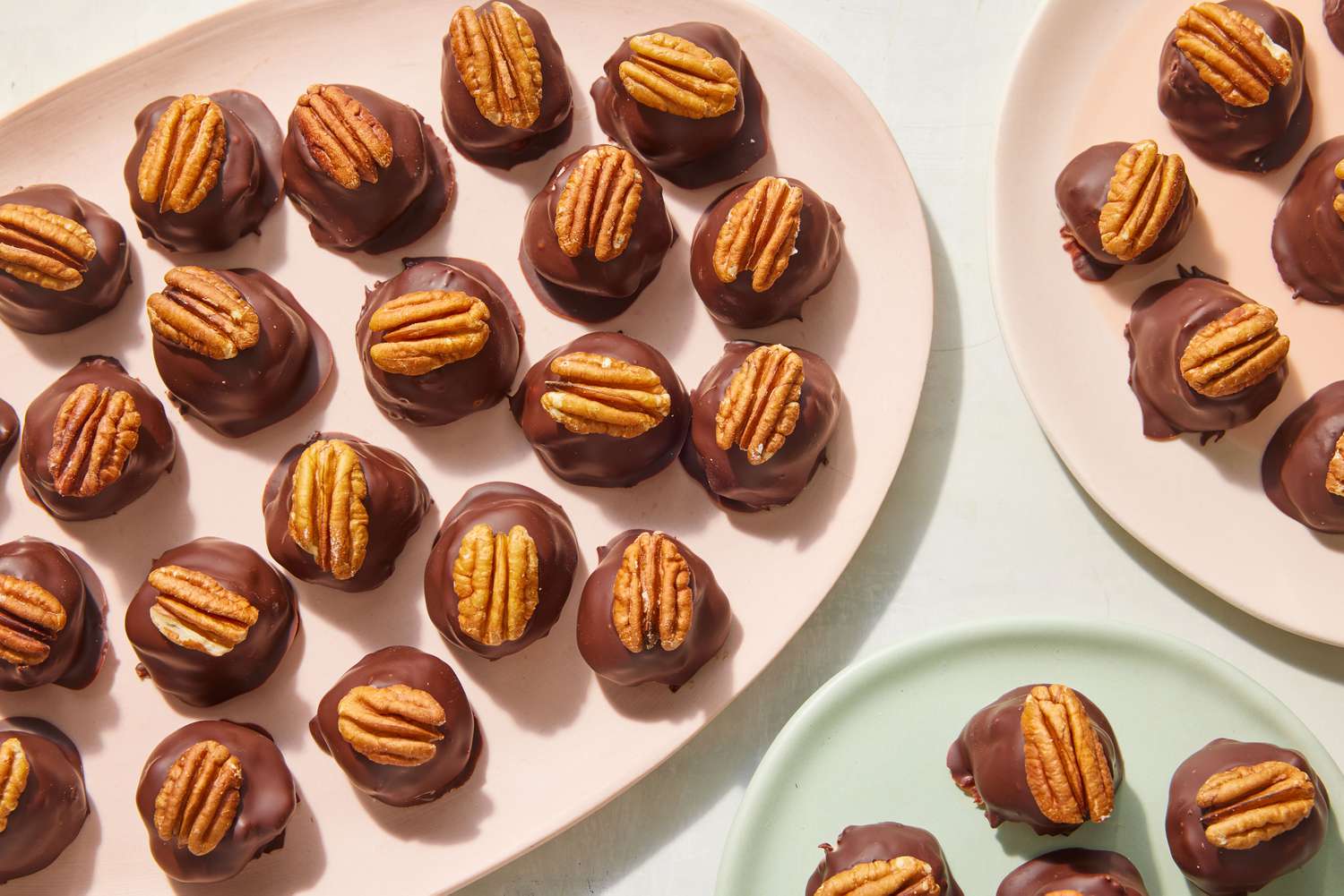 Featured image for "Delicious Pecan Recipes to Satisfy Your Cravings"