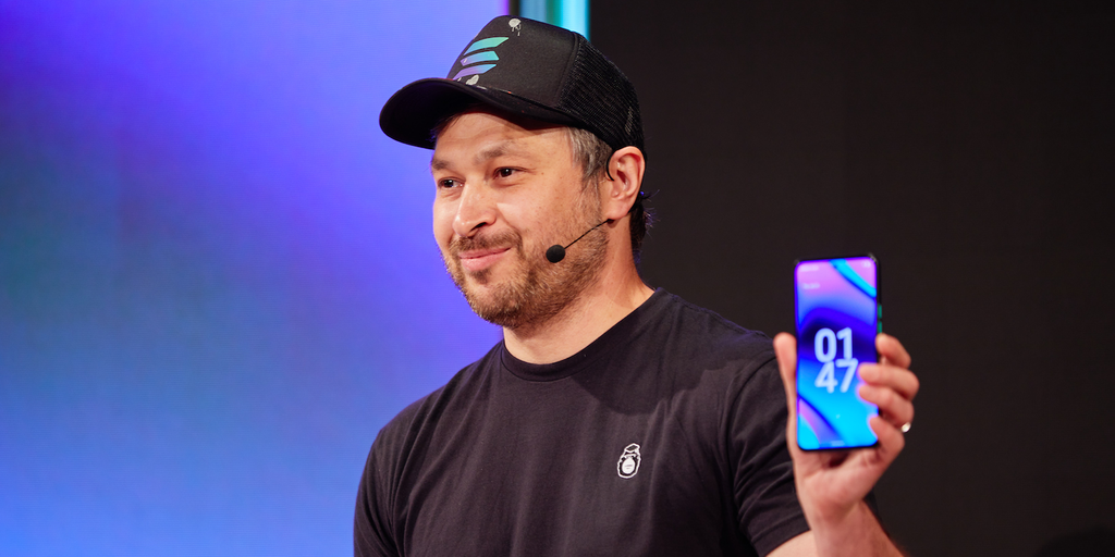 Solana Phone Saga: Sellout Amid BONK Boom and Coinbase Listing