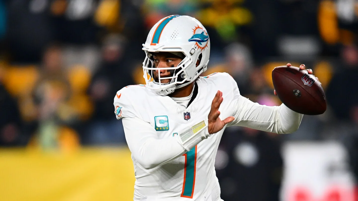 Dolphins hold QB plan close to the vest as Hafley era begins