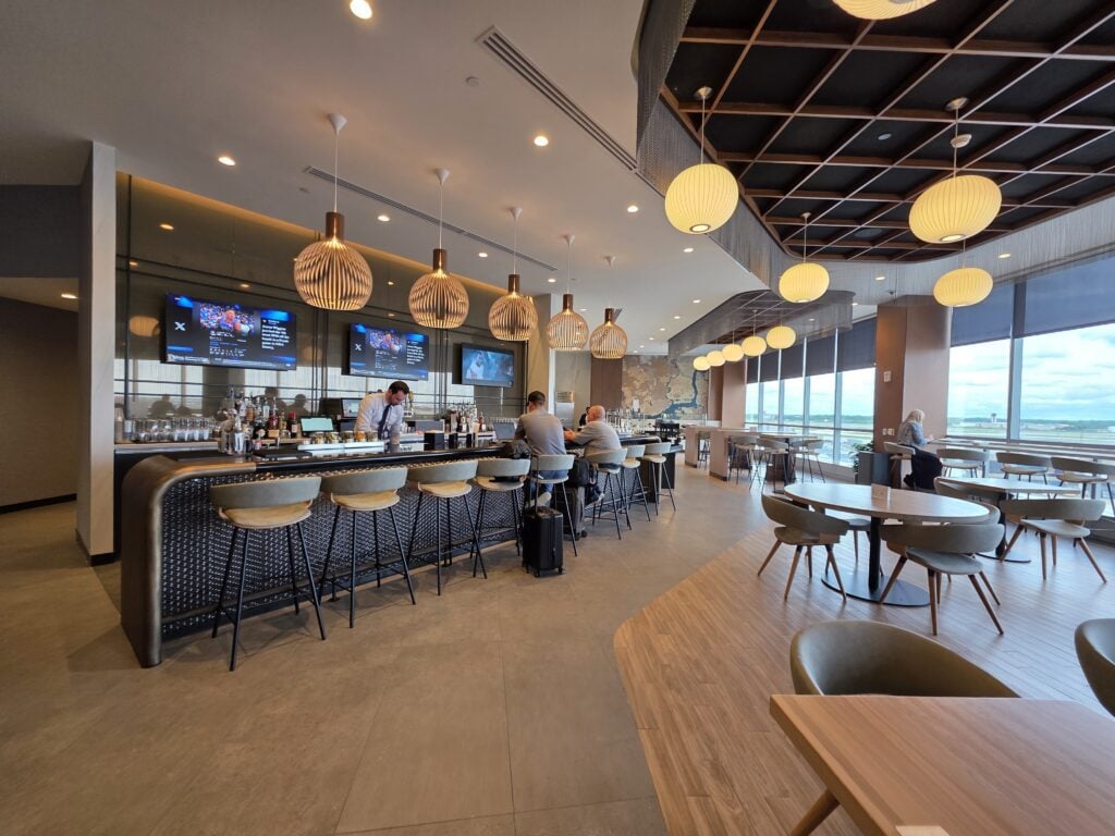 Featured image for American's Philly Admirals Club Overcrowded Amid Flagship and Coach Changes