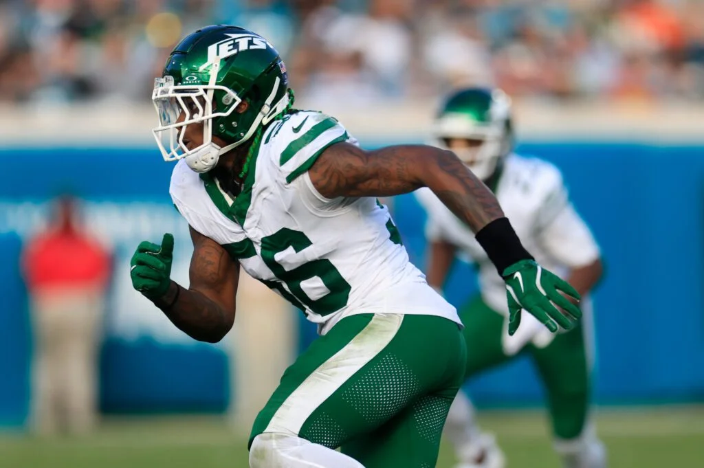 Jets Bench Quincy Williams Amid Defensive Shakeup