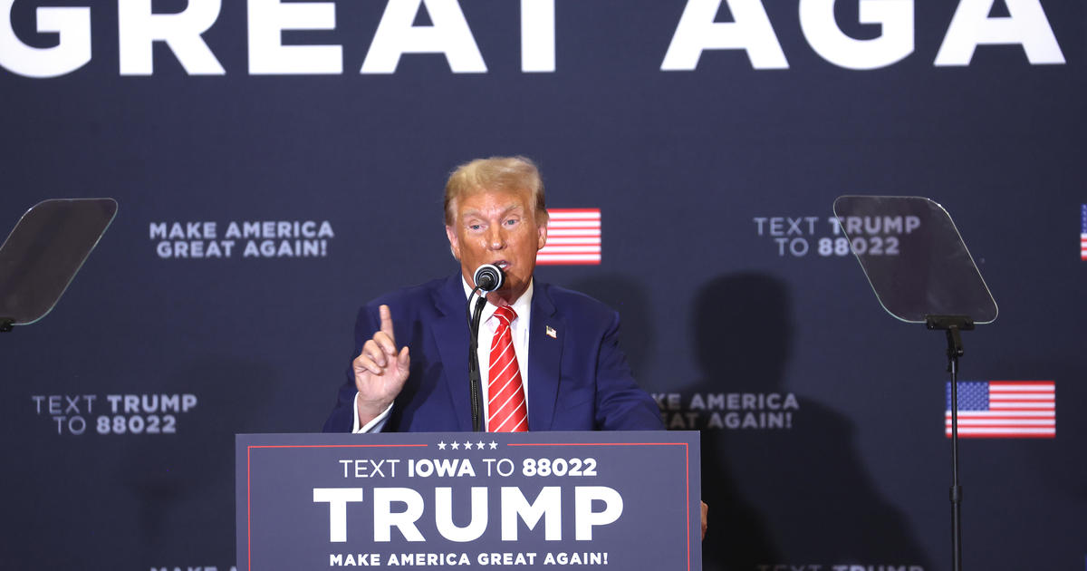 "Trump Urges Biden to Release Jan. 6 'Hostages' and Calls for Supporter Votes as Iowa Caucuses Approach"