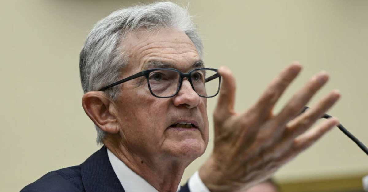 Federal Reserve Likely to Hold Rates Steady Amid Political Pressure
