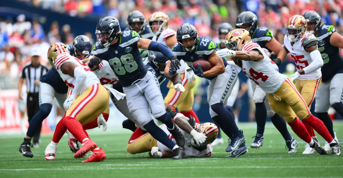 Featured image for Seahawks tie for NFC West lead after win over Texans